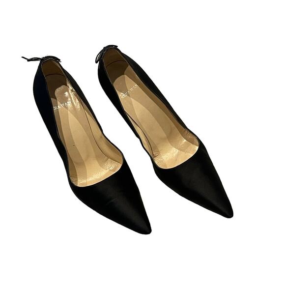 Vera Wang Authentic Lace Up Back Satin Pumps Pointed Toe Black Size 8 - Picture 6 of 9